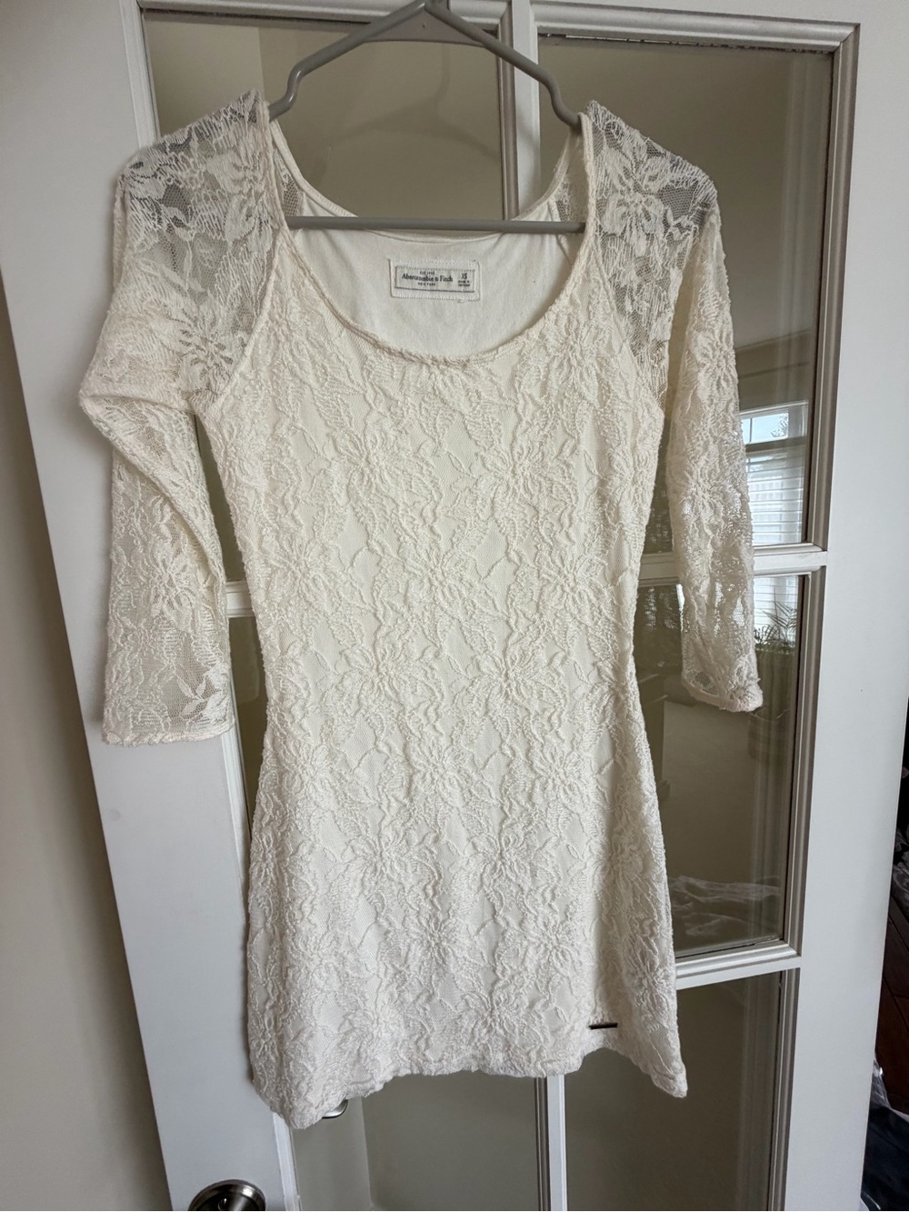 Abercrombie & Fitch Cream Lace Long Sleeve Scoop Dress
